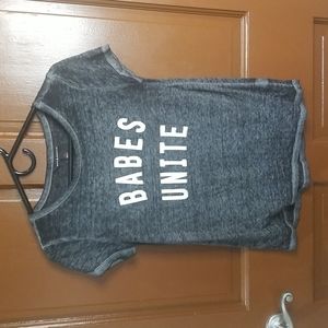 Rock & Republic Top like new. Very light weight